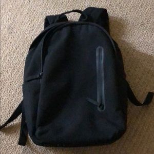 Everlane Women’s Modern Commuter Backpack